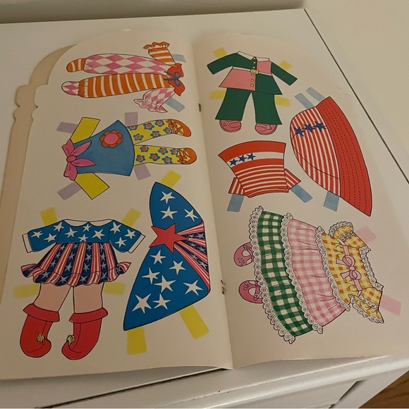 Hi I’m Sassie Paper Doll 1973 - Picture 6 of 6